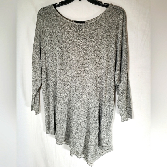 Lane Bryant Gray Asymmetrical Light Long Sleeve Sweater Sz 18-20 - Picture 1 of 6